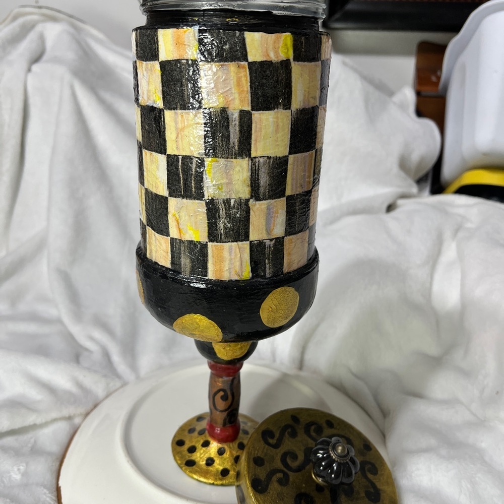 Hand-Painted Checkered Decorative Jar Mckenzie Child inspired - Picture 3 of 9